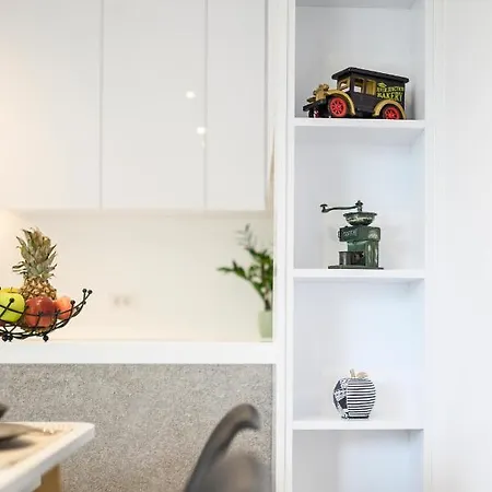 Aetherius Executive 5 Min To *