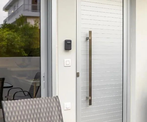 Aetherius Executive 5 Min To Apartman